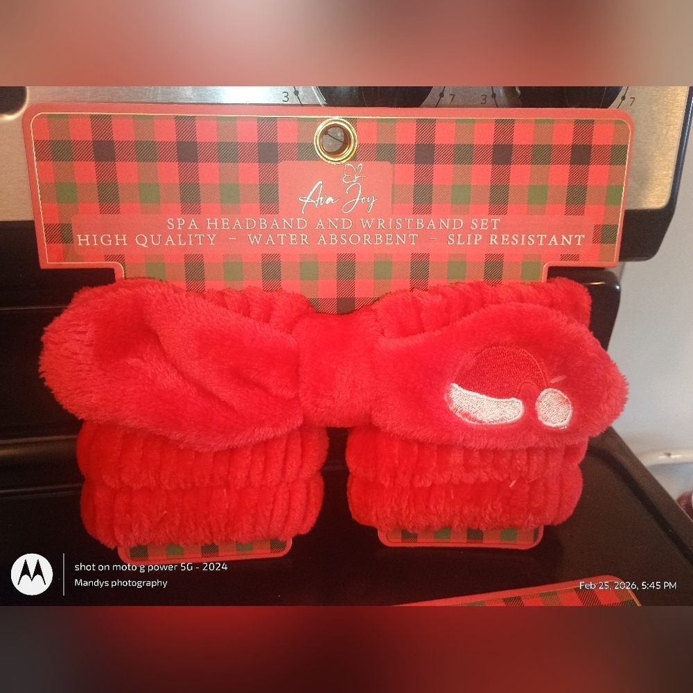 Red Spa Headband and Wristband Set Ava Joy Christmas Holiday Spa Set